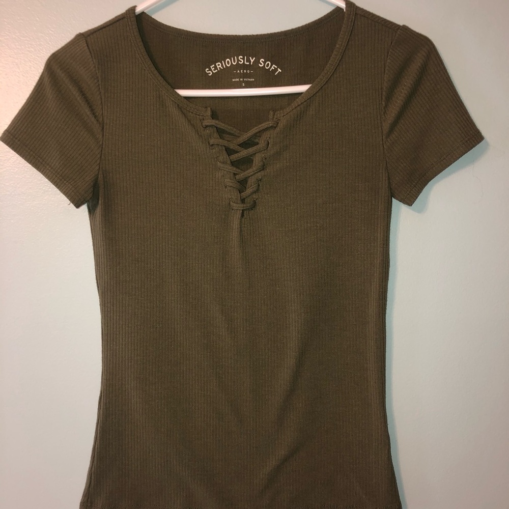 Aeropostale Green Cropped T Shirt